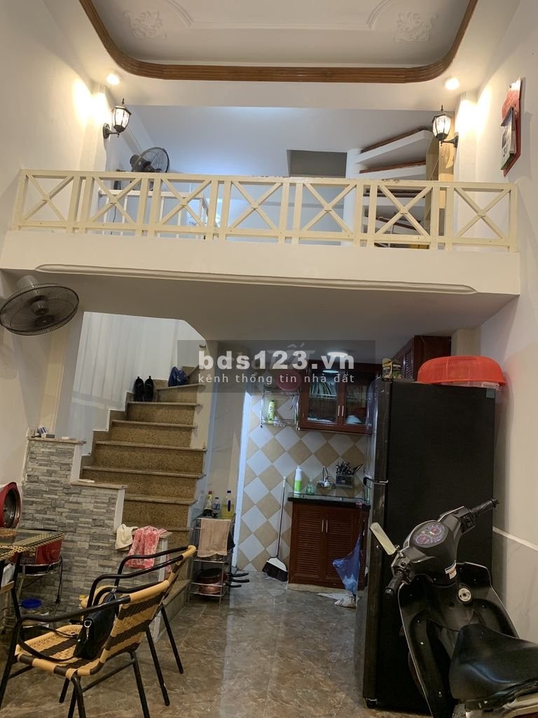 Cho thuê Nhà nguyên căn ngõ 325 Phố Giảng Võ - Đống Đa .5 tầng (full đồ) 12tr/tháng