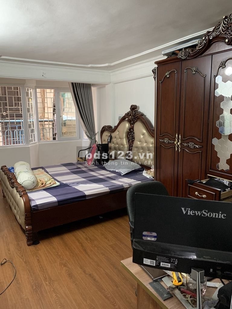 Cho thuê Nhà nguyên căn ngõ 325 Phố Giảng Võ - Đống Đa .5 tầng (full đồ) 12tr/tháng