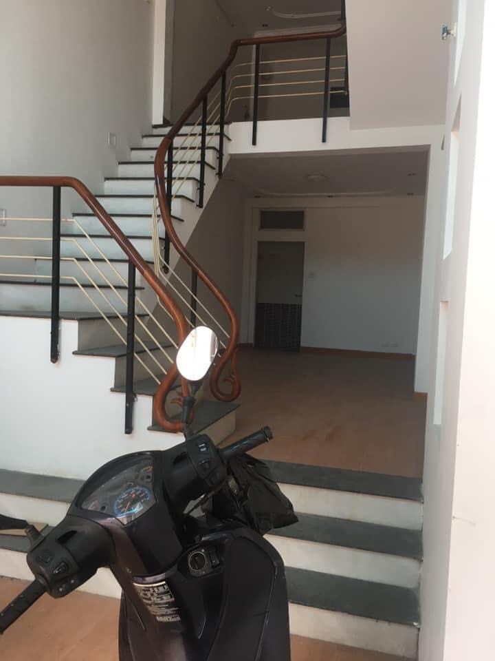 Siêu phẩm Văn La Quận Hà Đông diện tích sử dụng 45.5m2 giá chỉ 5.35 tỷ ô tô vào nhà