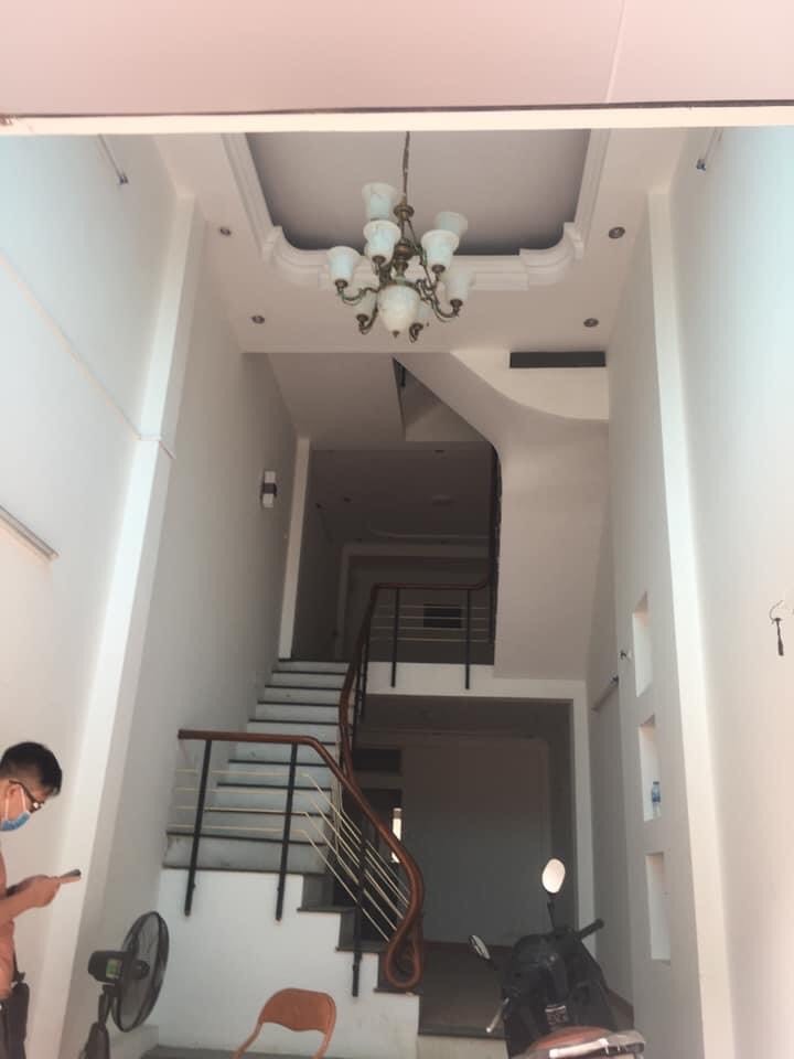 Siêu phẩm Văn La Quận Hà Đông diện tích sử dụng 45.5m2 giá chỉ 5.35 tỷ ô tô vào nhà