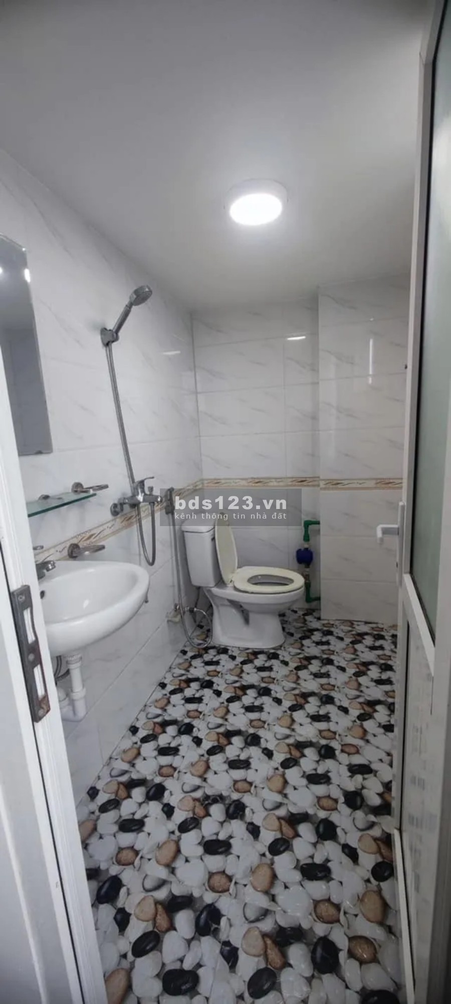 Cần bán chung cư mini Triệu Khúc, dt 60m2, 11 phòng dòng tiền 700 triệu/năm 7 tầng giá 6 tỷ
