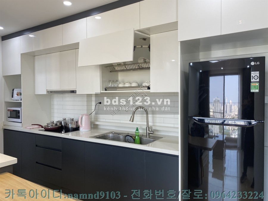 Chính chủ cần cho thuê căn 2N full nội thất cực nét chung cư Vinhomes Dcapitale