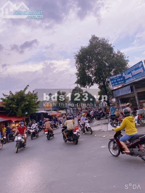 Kẹt tiền nên chủ cần bán gấp lô đất diện tích 100m2 (5X20m) giá rẻ, chính chủ, an toàn pháp lý
