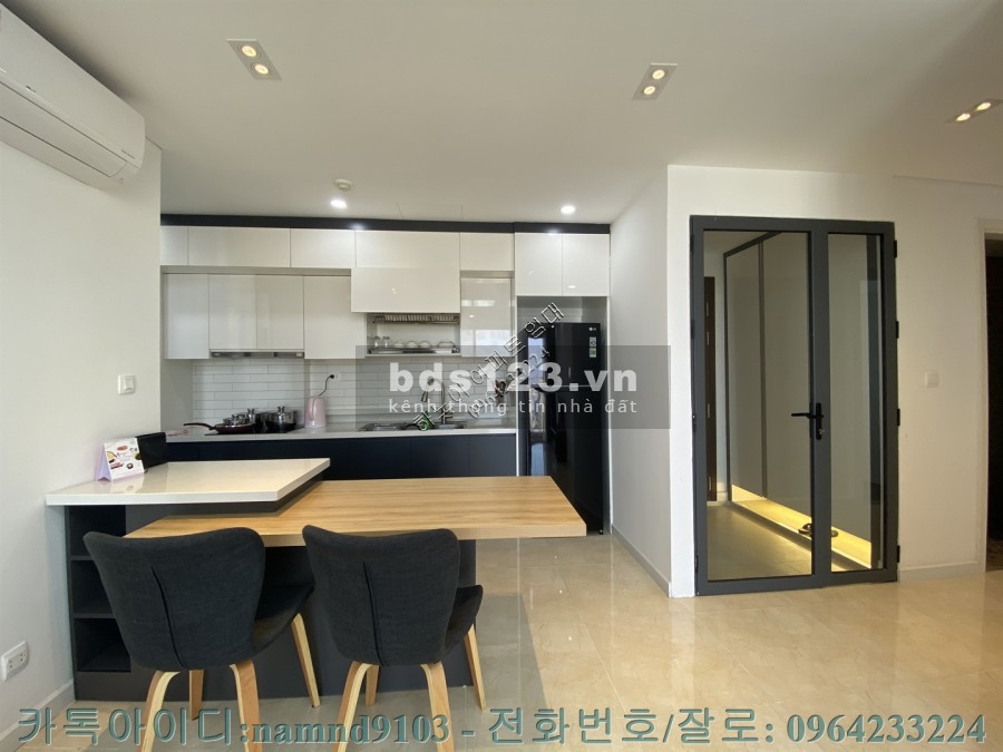 Chính chủ cần cho thuê căn 2N full nội thất cực nét chung cư Vinhomes Dcapitale