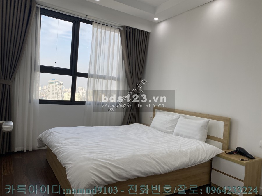Chính chủ cần cho thuê căn 2N full nội thất cực nét chung cư Vinhomes Dcapitale