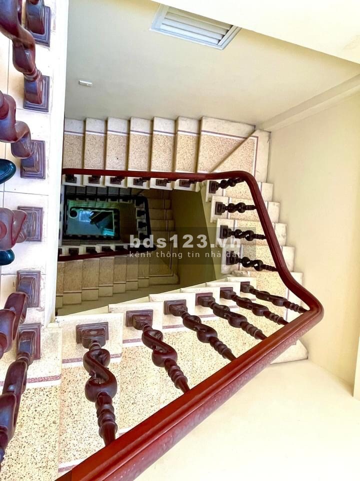 Bán nhà phân lô ô tô 7 chỗ vào nhà dtsd 52m2, 4 tầng giá bán 4.35 tỷ, thoáng trước sau, nhà kiên cố