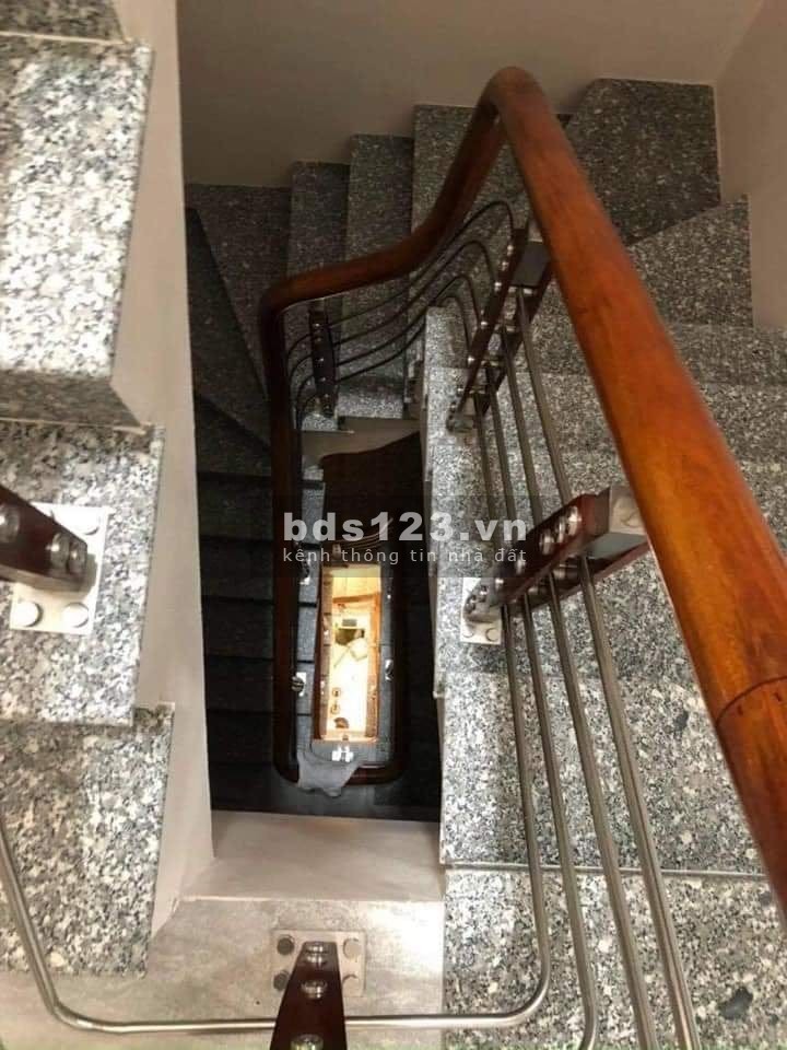 Cần bán nhà Ngọc Hà Quận Ba Đình Hà Nội diện tích 55m2, mặt tiền 4m, giá nhỉnh 10 tỷ