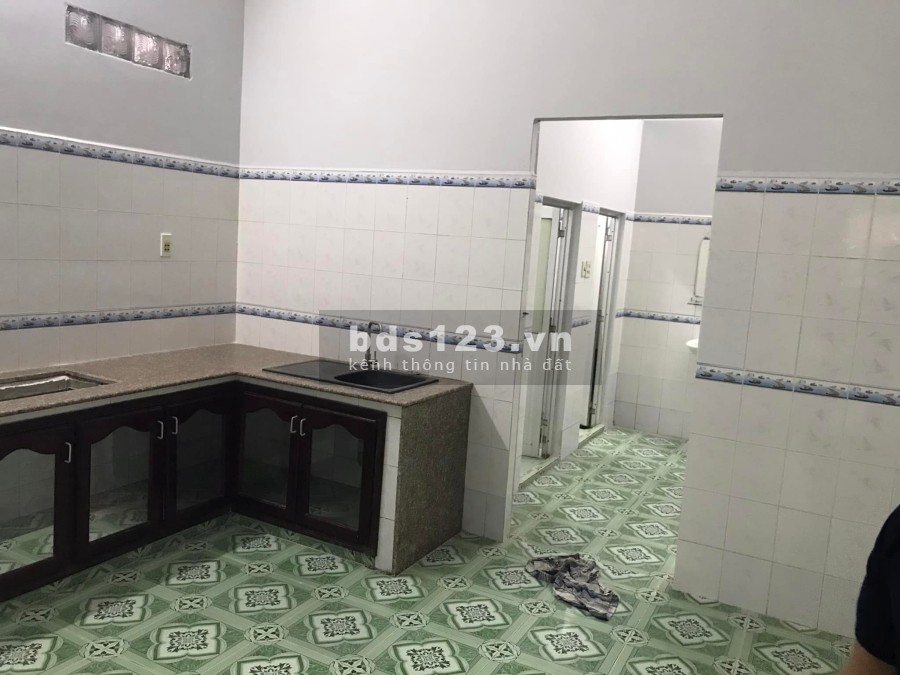 Bán nhà 1 trệt 1 lầu hẻm 5 Phạm Hùng, diện tích sử dụng 110m2 ful thổ cư giá 2,6 tỷ