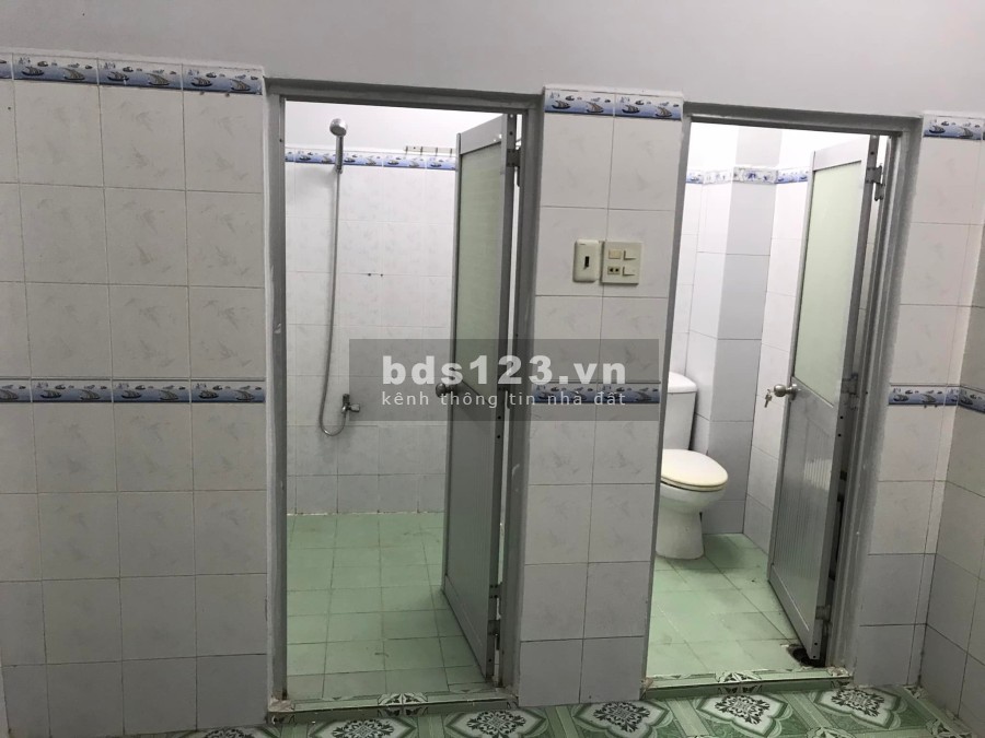 Bán nhà 1 trệt 1 lầu hẻm 5 Phạm Hùng, diện tích sử dụng 110m2 ful thổ cư giá 2,6 tỷ