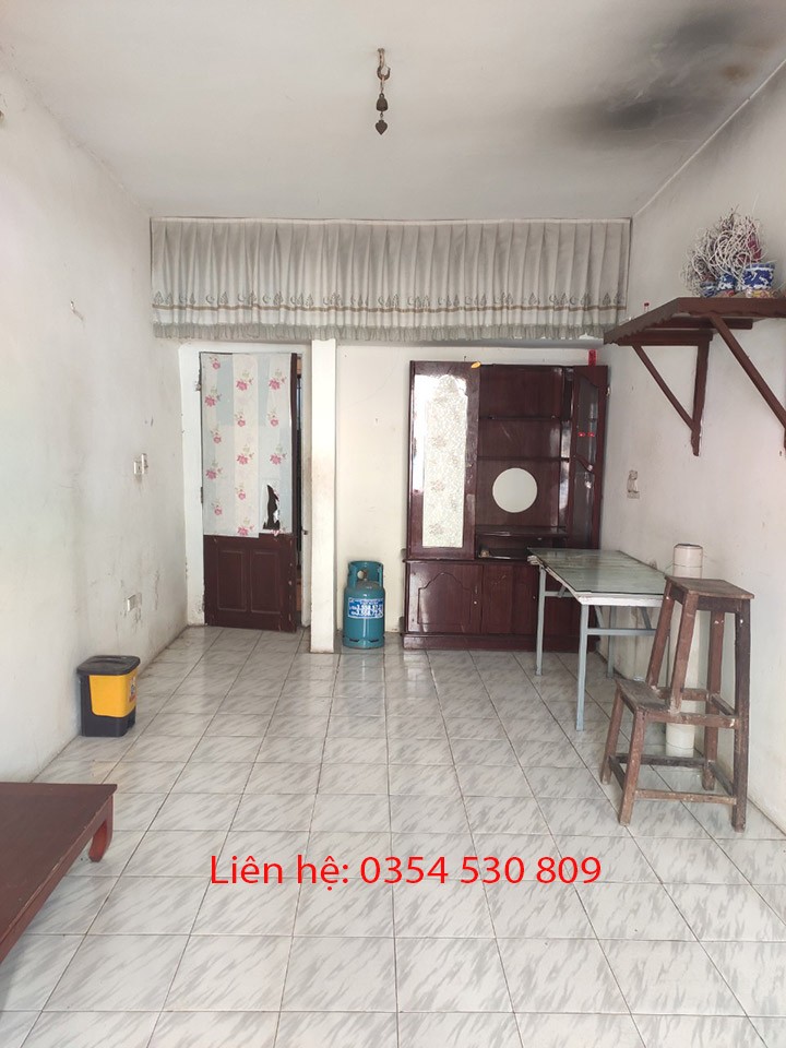 Bán Căn hộ tập thể đối diện Royal City - 129 Nguyễn Trãi, Hà nội