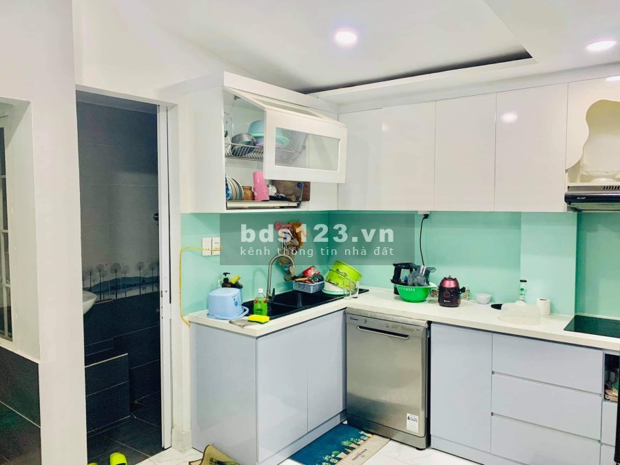 Chỉ 4,8 tỷ! siêu đẹp 3 tầng, gần mặt tiền, đường Nguyễn Văn Nghi, Gò Vấp