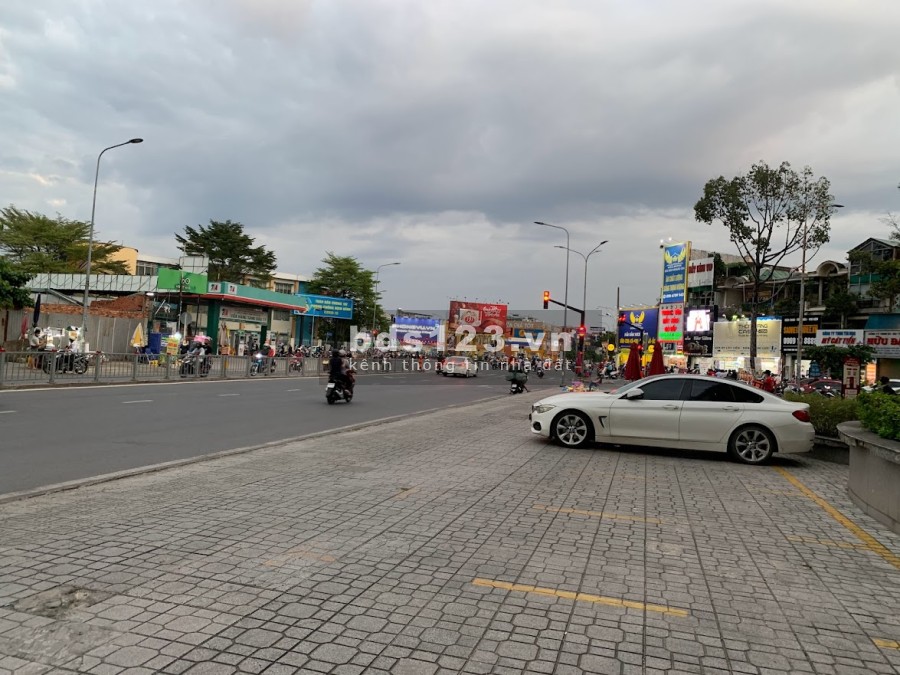 (Gò Vấp)Bán nhà 2 mặt hẻm, HXH Phan Văn Trị, Phường 5, diện tích 99m2, 4 tầng, giá 9.8 tỷ