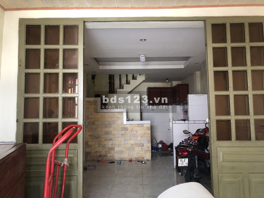 Nhà cho thuê giá rẻ quận 6 cuối năm khu dân cư đông đúc, mua bán kinh doanh sầm uất