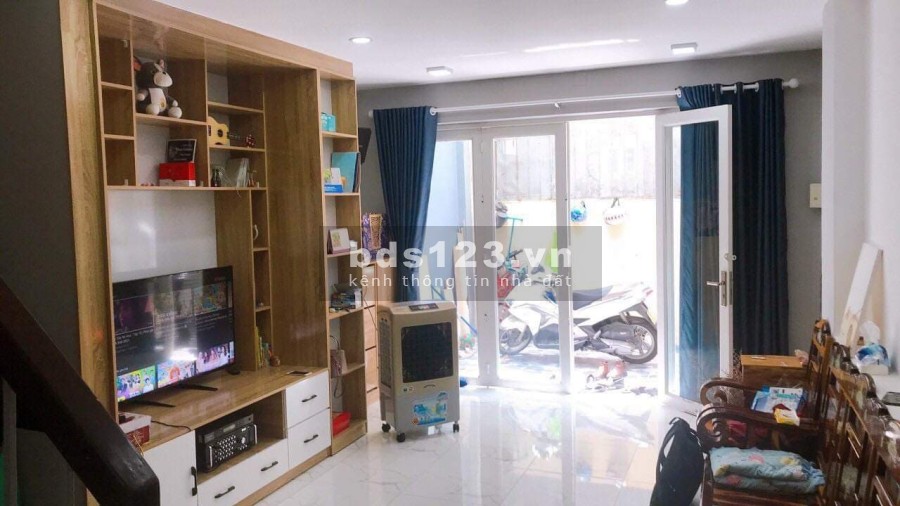 Chỉ 4,8 tỷ! siêu đẹp 3 tầng, gần mặt tiền, đường Nguyễn Văn Nghi, Gò Vấp