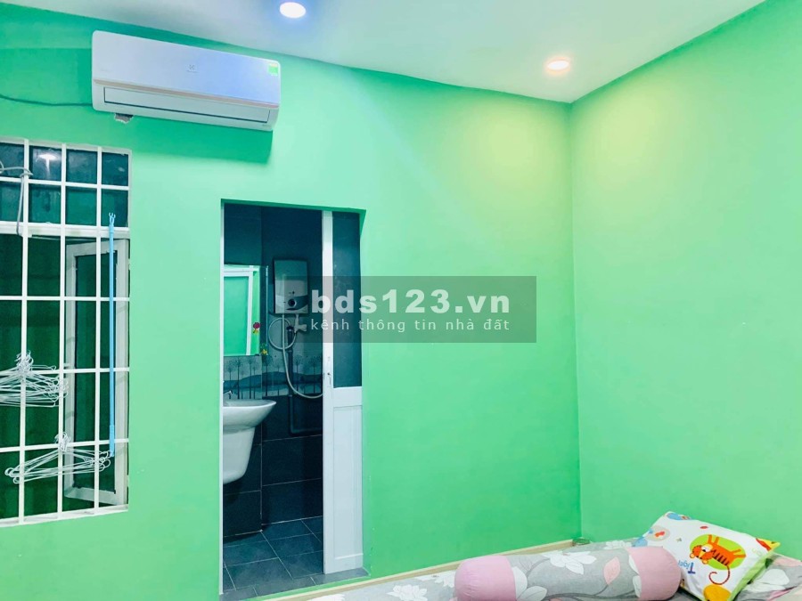 Chỉ 4,8 tỷ! siêu đẹp 3 tầng, gần mặt tiền, đường Nguyễn Văn Nghi, Gò Vấp