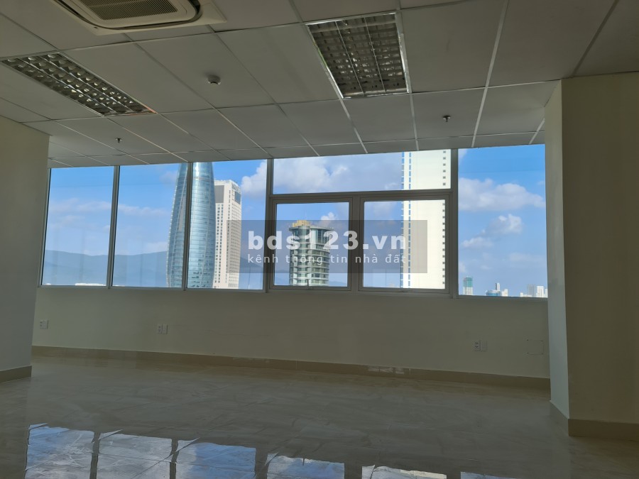 Cho thuê văn phòng tòa nhà CEVIMETAL ngay trung tâm thành phố Đà Nẵng giá tốt nhất. LH 0905916407