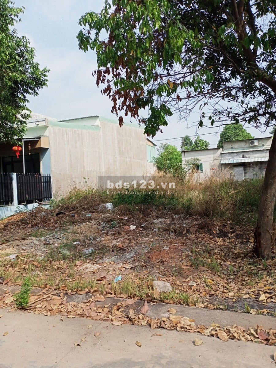 Nợ lãi ngân hàng cần bán rẻ lô đất giá 850 triệu ngay đường Quốc Lộ 13, hỗ trợ vay ngân hàng