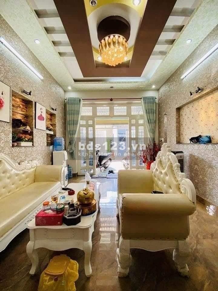 Bán nhà nguyên căn khu vực ngã tư Hàng Xanh Điện Biên Phủ, giá bán 5.26 tỷ sổ sẵn