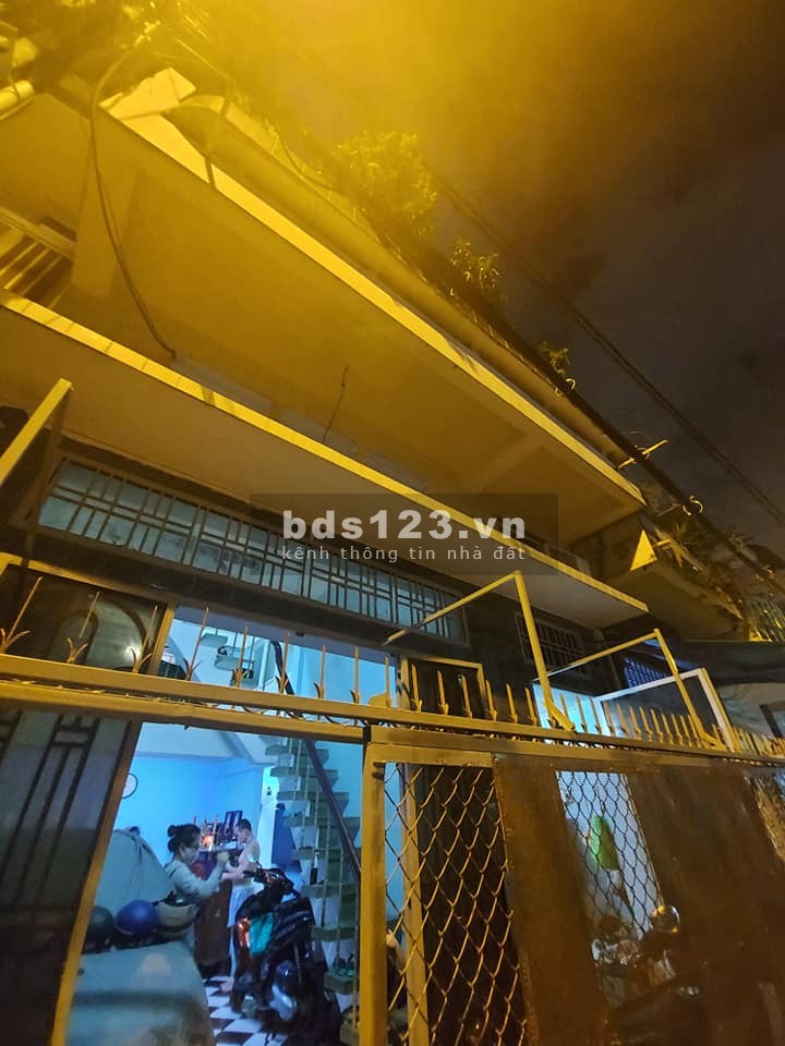 Bán nhà mặt tiền đường Phùng Văn Cung chiều ngang 5.5m giá 7.6 tỷ liên hệ 0928345690