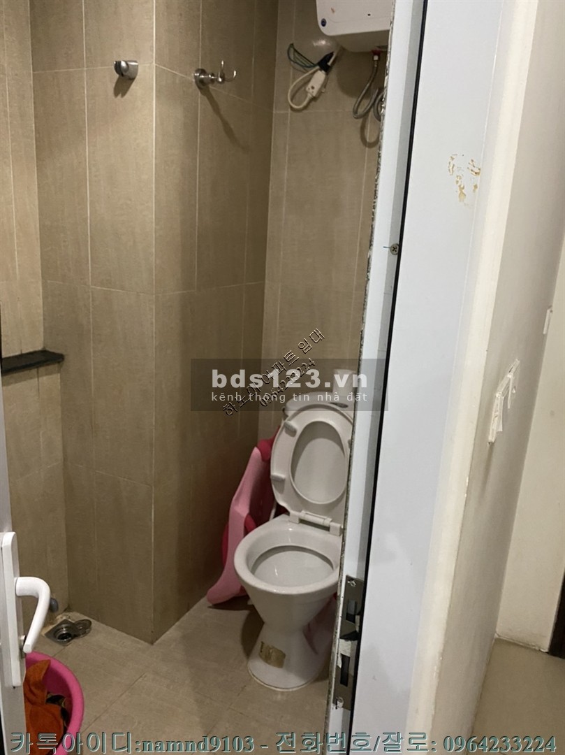 Cho thuê căn 2N nội thất cơ bản chung cư Green star nội thất cơ bản, giá 8 triệu/tháng