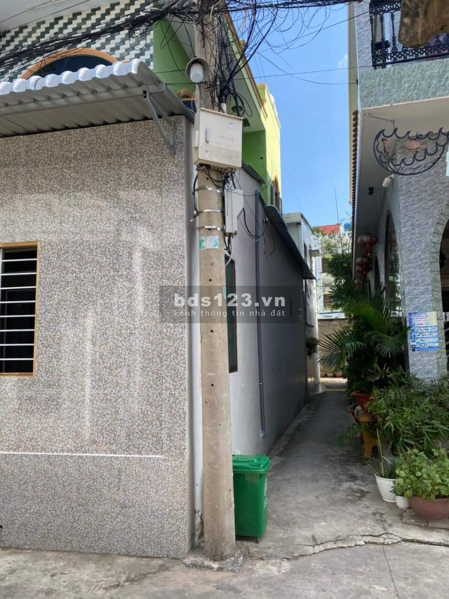 Chính chủ bán gấp nhà đường Võ Duy Linh, P1, Gần chợ Gò Công - 1 trệt 1 lầu 70m2 giá chỉ 2,5 tỷ