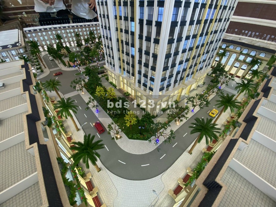 Chỉ từ 3 tỷ sở hữu ngay shophouse 3 mặt tiền 4 tầng trục Bùi Dương Lịch hướng chính Đông Nam.