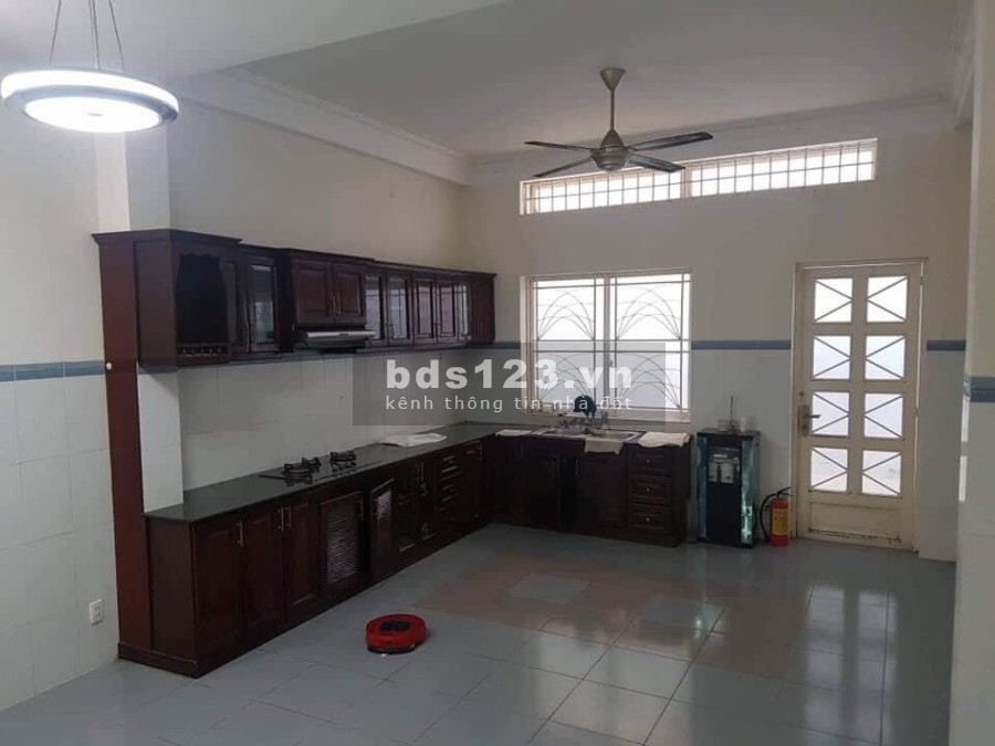 (Gò Vấp)Nhà bán gấp, vị trí đỉnh, sát mặt tiền, hxh 6m, Nguyễn Kiệm, 93m2, 3 tầng, giá 9.5 tỷ