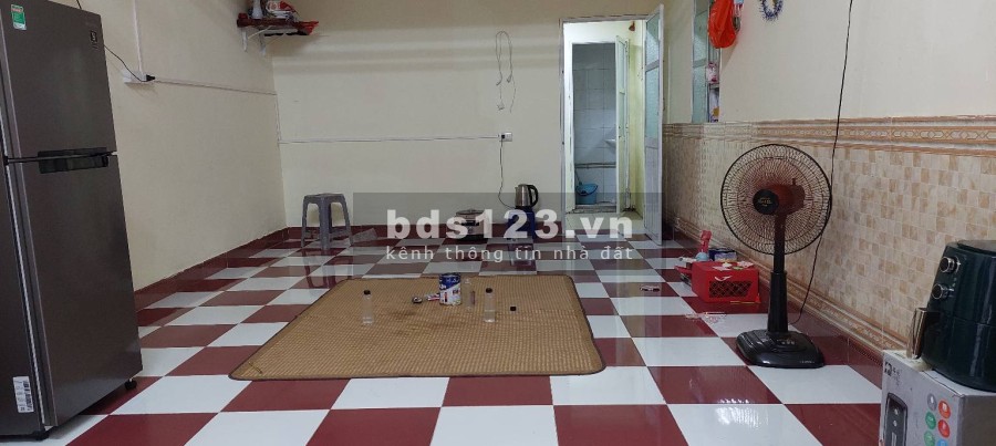 Chỉ 2.6 tỷ sở hữu nhà ngõ Bạch Mai diện tích sử dụng 44m2 đúc kiên cố 3 tầng mt 4m