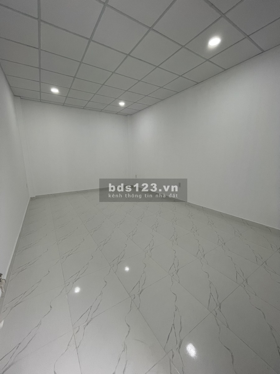 Chính chủ kí gửi mặt tiền 1 trệt 3 lầu cung đường vàng Phan Văn Trị