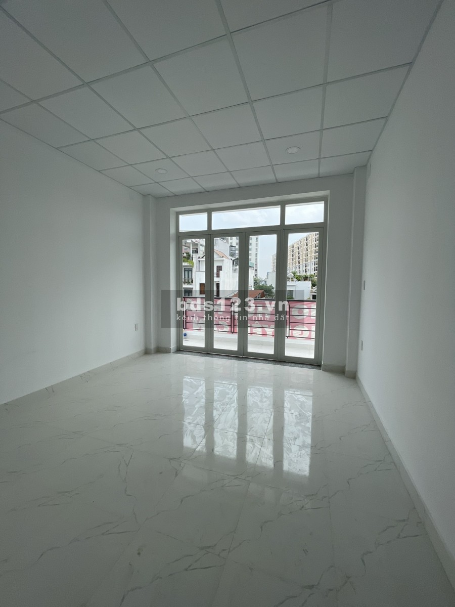 Chính chủ kí gửi mặt tiền 1 trệt 3 lầu cung đường vàng Phan Văn Trị