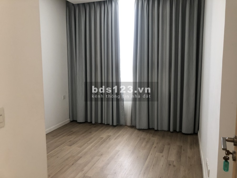 Cho thuê căn hộ sarimi nội thất cơ bản tầng cao view thoáng, 2 pn, tiện ích nội khu đầy đủ