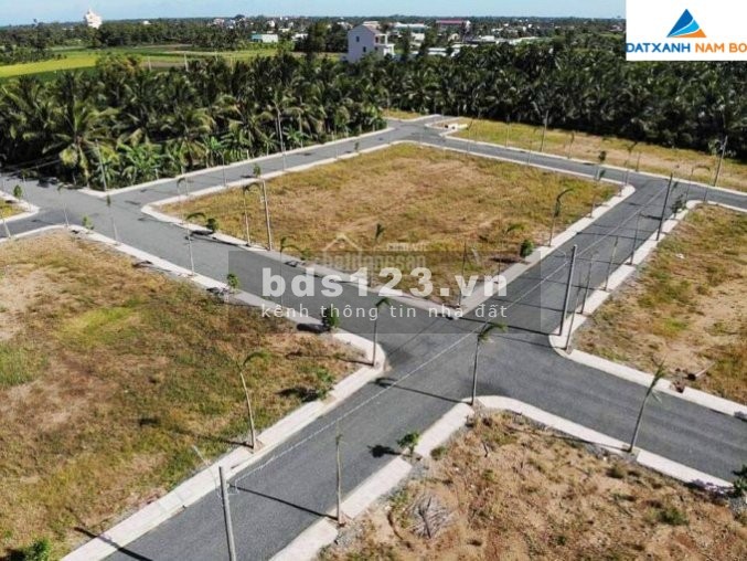 Bán đất nền sổ đỏ giá rẻ ngay khu công nghiệp Tân Hương, diện tích 100m2, sổ sẵn chính chủ