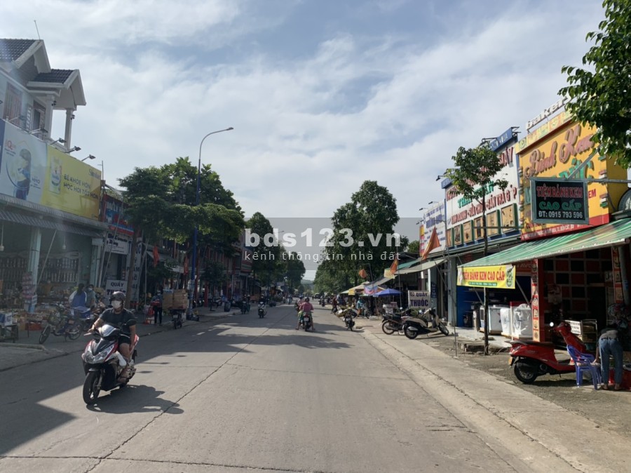 Góc 2 Mặt Tiền diện tích sử dụng 300m2 (10x30),gần Vành Đại 4 và cao Tốc MP - TV
