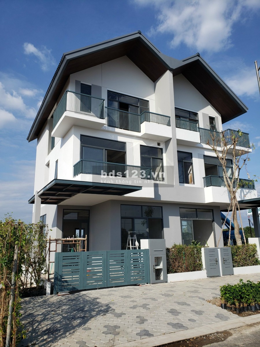 Biệt thự view 3 mặt sông gần sân bay Long Thành ân hạn gốc lãi đến khi bàn giao nhà