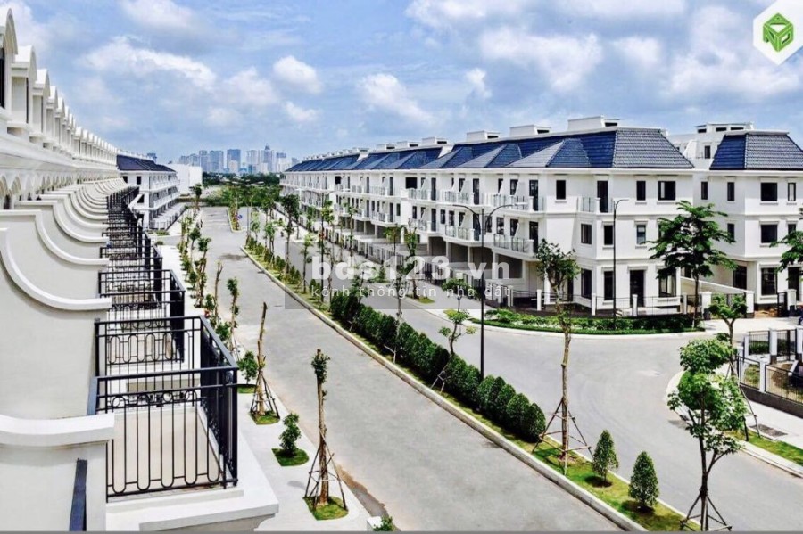 Cần bán gấp nhà phố Lakeview City Quân 2, dt 100m2 nằm ngay trục lớn vị trí đẹp, giá 17.5 tỷ
