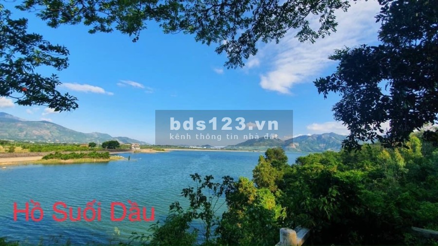 Chỉ 2,5tr m2 sở hữu ngay lô đất view Hồ Suối Dầu giá bán 947 triệu, sổ chính chủ