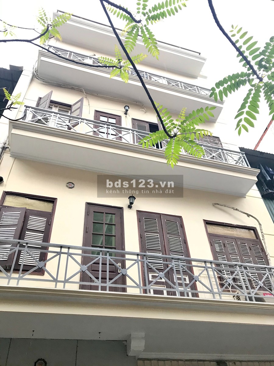 Cho thuê nhà đất 4 tầng trong ngõ phố Trần Quý Cáp có sẵn tiện ích vào ở ngay