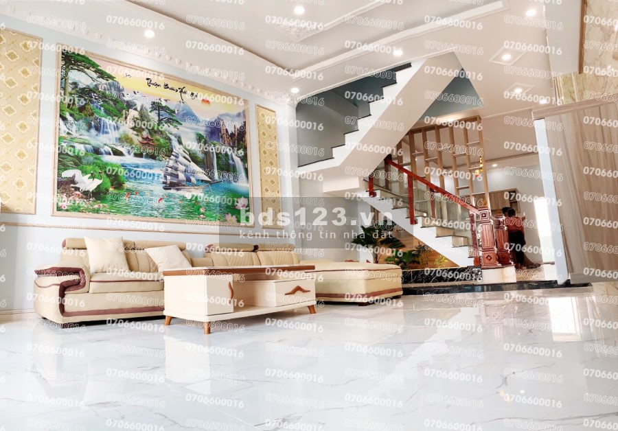 Nhà nguyên căn chính chủ mới xây gần chợ Bình Chánh, ngân hàng hỗ trợ vay, giá tốt