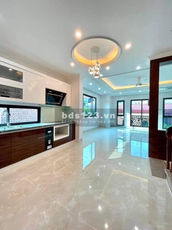 Bán nhà phố trần Duy Hưng giá trong ngõ tòa 6 tầng thang máy hầm, lửng, còn mới nguyên