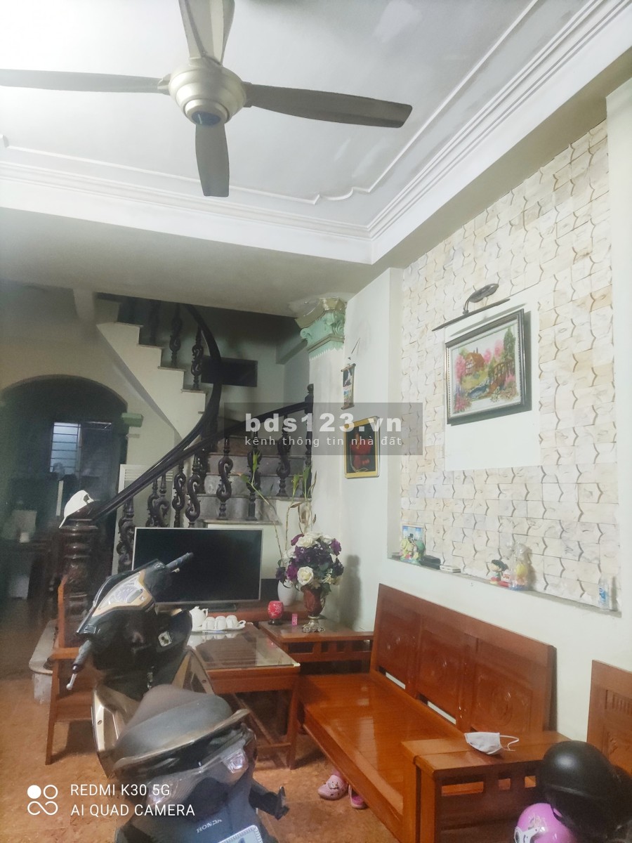 Chính chủ bán nhà dtsd 40m2*4 tầng, 3,5m mặt tiền tại Bồ ĐỀ giá chỉ 2,95 tỷ khu dân cư
