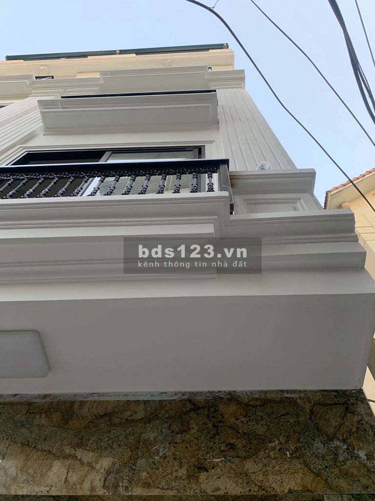 Bán nhà nguyên căn đúc 4 tầng xây mới gần hồ Văn Quán diện tích 47m2, giá bán 4.75 tỷ