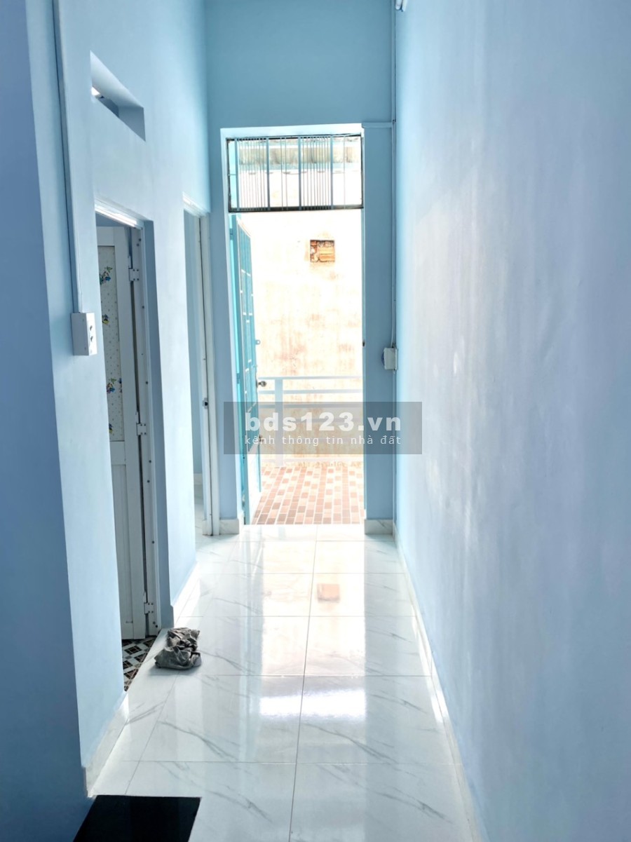 Bán nhà hẻm Nguyễn Văn Quỳ, phường Phú Thuận, Quận 7 (vào ở ngay) giá bán 2.7 tỷ
