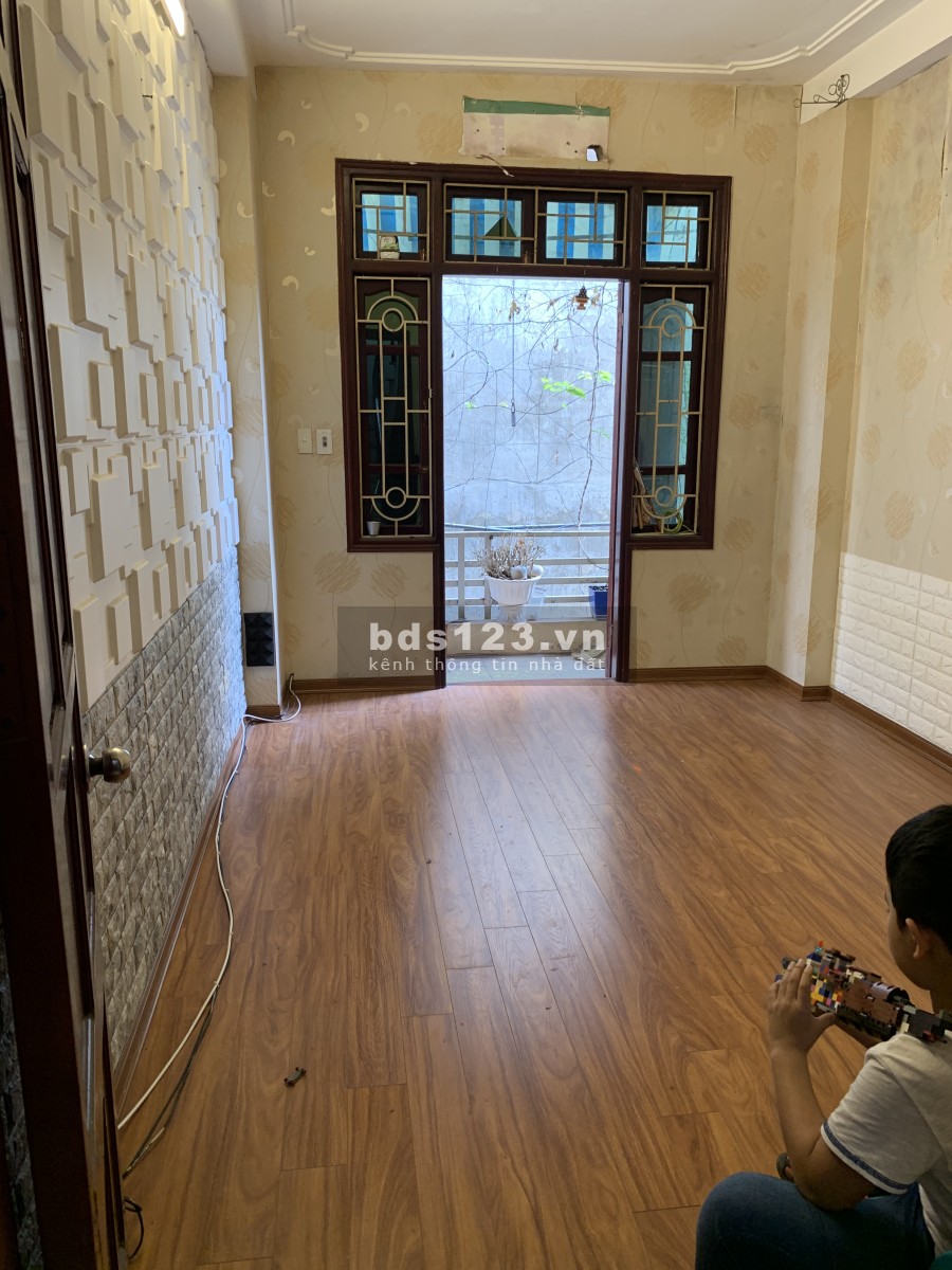 Có nhà cho sv, gia đình thuê, nội thất đầy đủ, giao thông thuận lợi, gần DHBK, DHXD, DHKT …