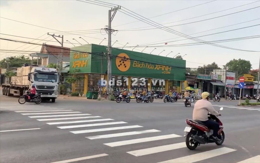 Bán gấp lô đất để trả lương cho nhân viên mùa Covid, vị trí đẹp, khu dân cư pháp lý đầy đủ