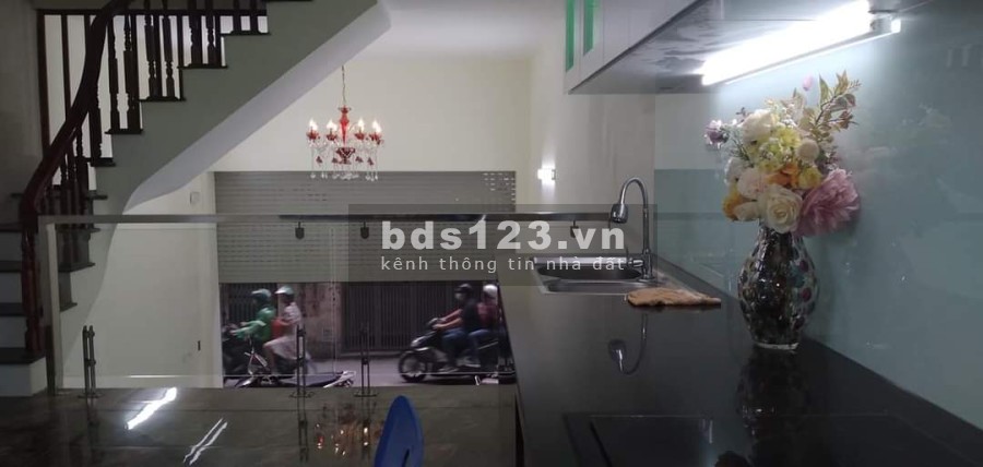 Bán nhà Khương Trung Ngõ ÔTÔ, MT 4m, Kinh doanh tốt, DT 45 m2 giá 4.2 tỷ