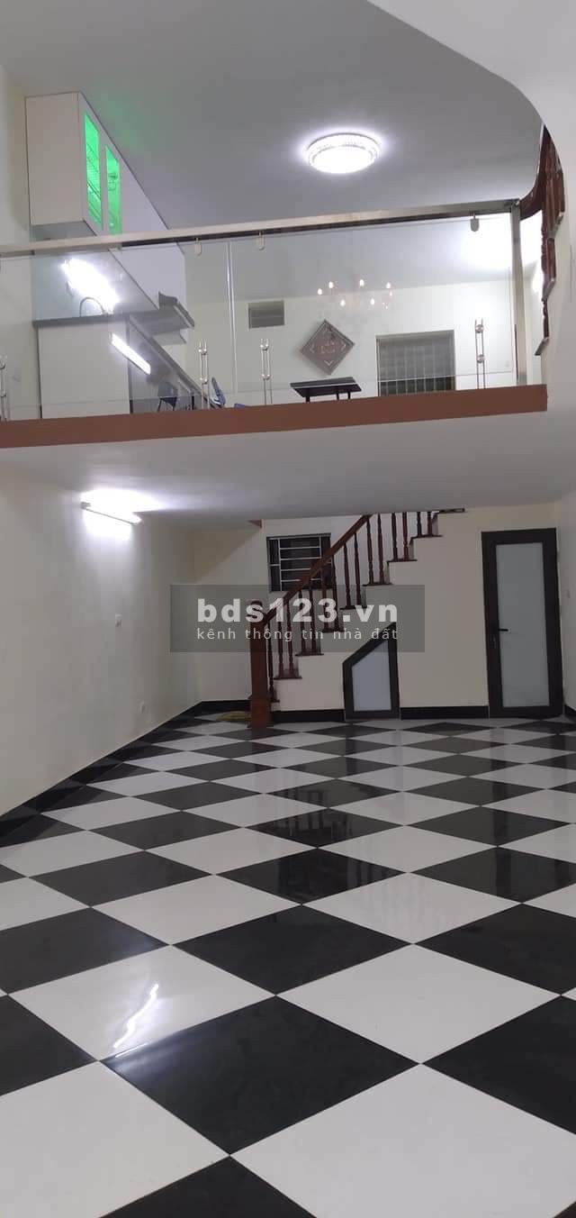 Bán nhà Khương Trung Ngõ ÔTÔ, MT 4m, Kinh doanh tốt, DT 45 m2 giá 4.2 tỷ