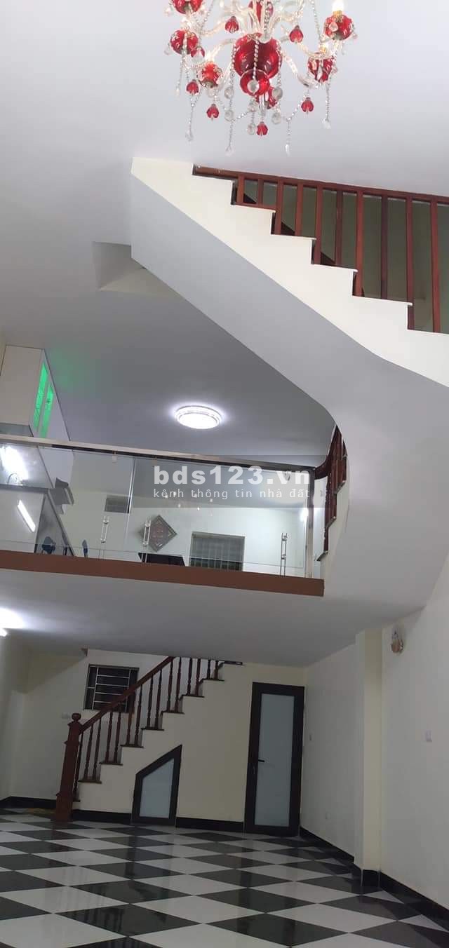 Bán nhà Khương Trung Ngõ ÔTÔ, MT 4m, Kinh doanh tốt, DT 45 m2 giá 4.2 tỷ