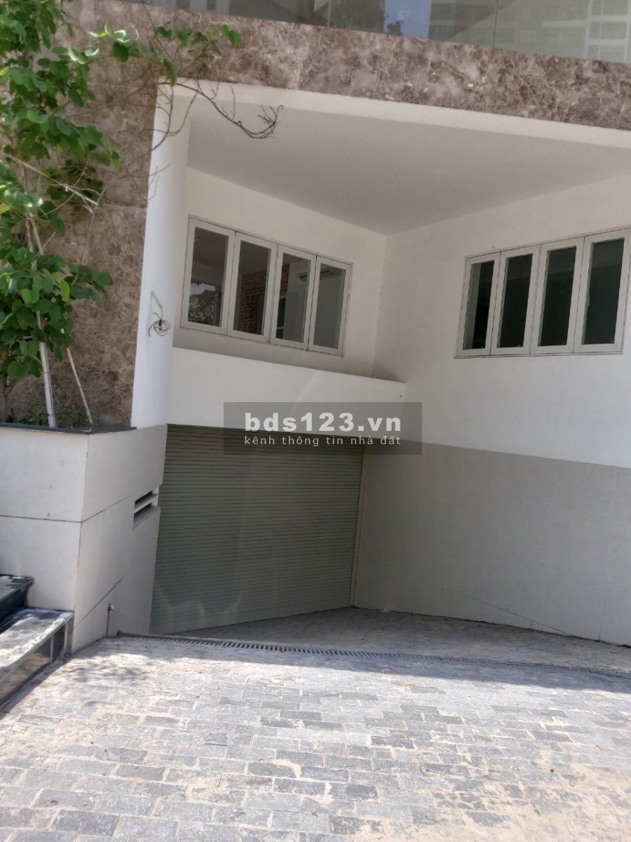 Cho thuê nhà nguyên căn 1 trệt 3 lầu góc đường Mai chí Thọ - Đồng Văn Cống