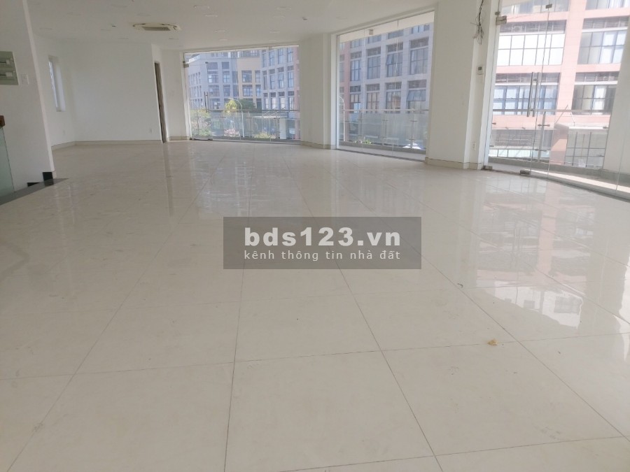 Cho thuê nhà nguyên căn 1 trệt 3 lầu góc đường Mai chí Thọ - Đồng Văn Cống