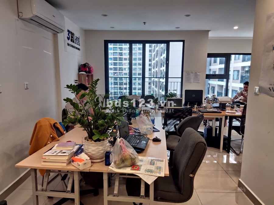 Bán căn 2PN+1 bc ĐN, view nội khu tại Vinhomes Smart City Tây Mỗ cắt lỗ 200 triệu